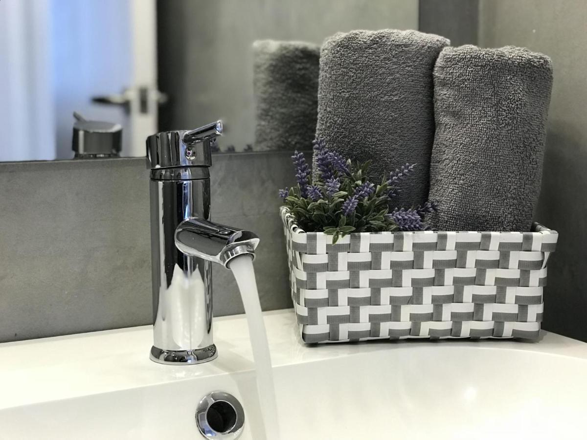 Lets Holidays Apartment In Sant Marti Barcelona Exteriör bild