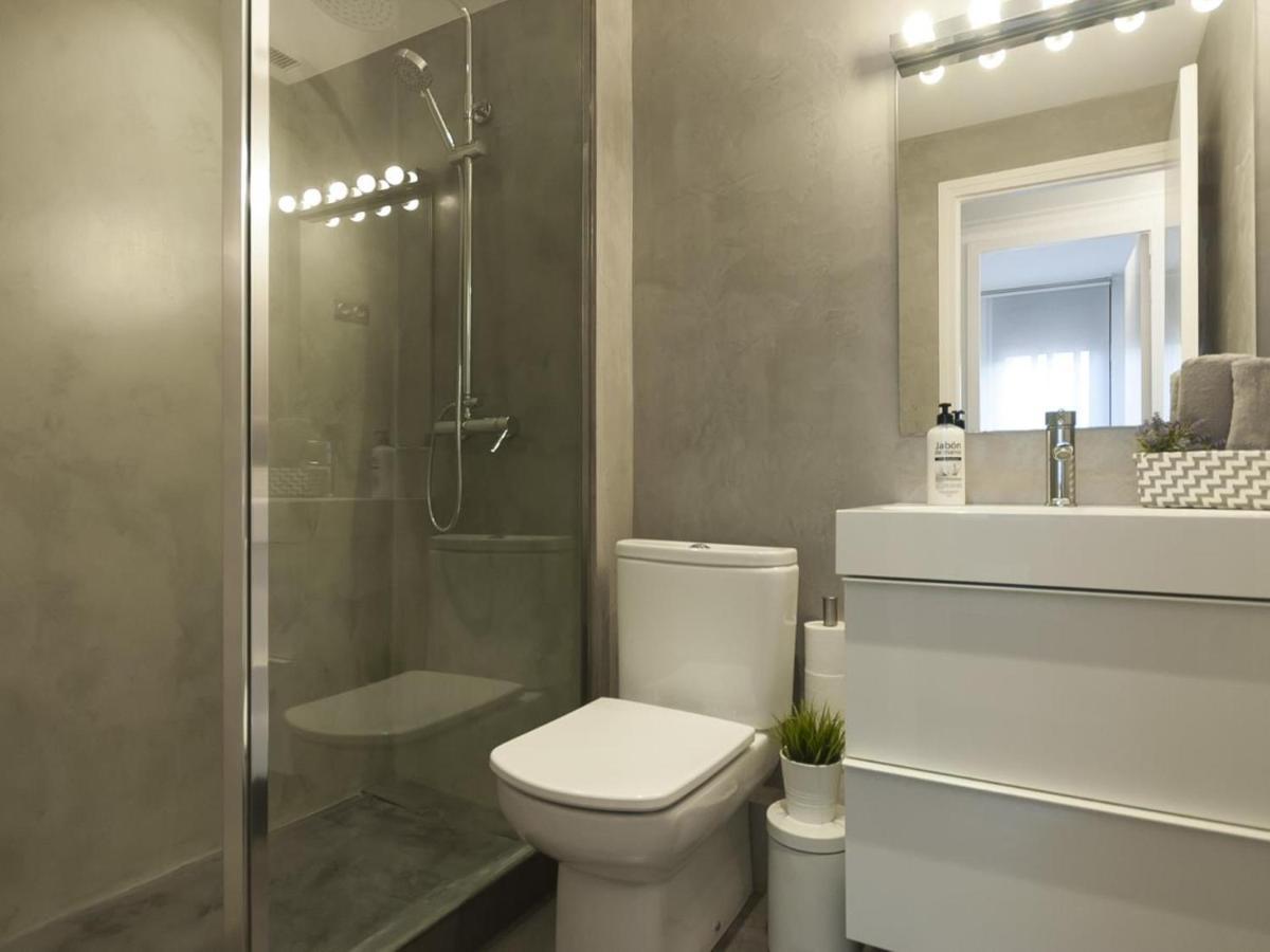 Lets Holidays Apartment In Sant Marti Barcelona Exteriör bild