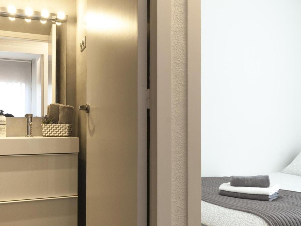 Lets Holidays Apartment In Sant Marti Barcelona Exteriör bild